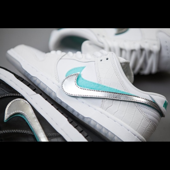 white diamond nike sb